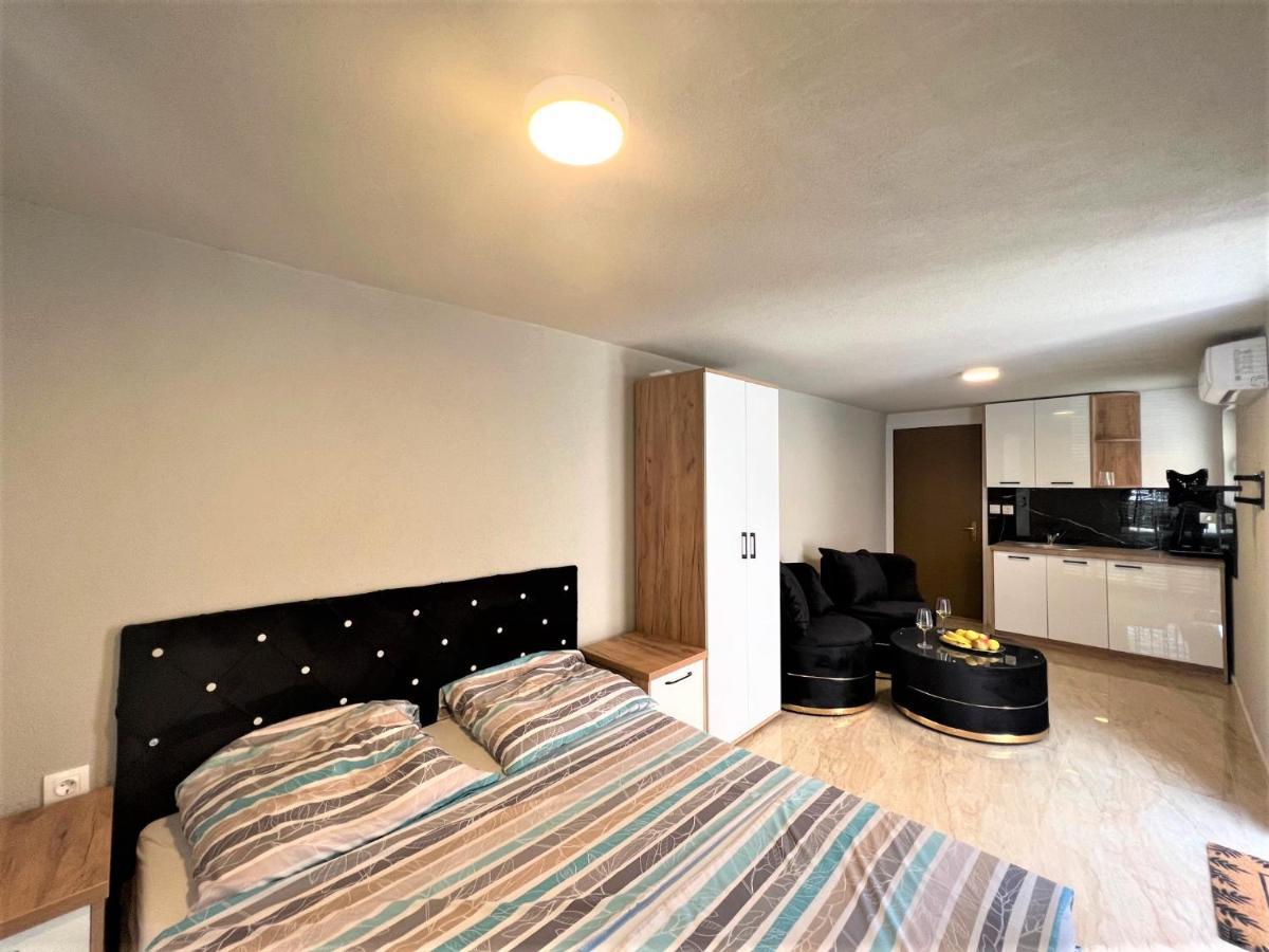 Apartments Melek 梅杜林 外观 照片