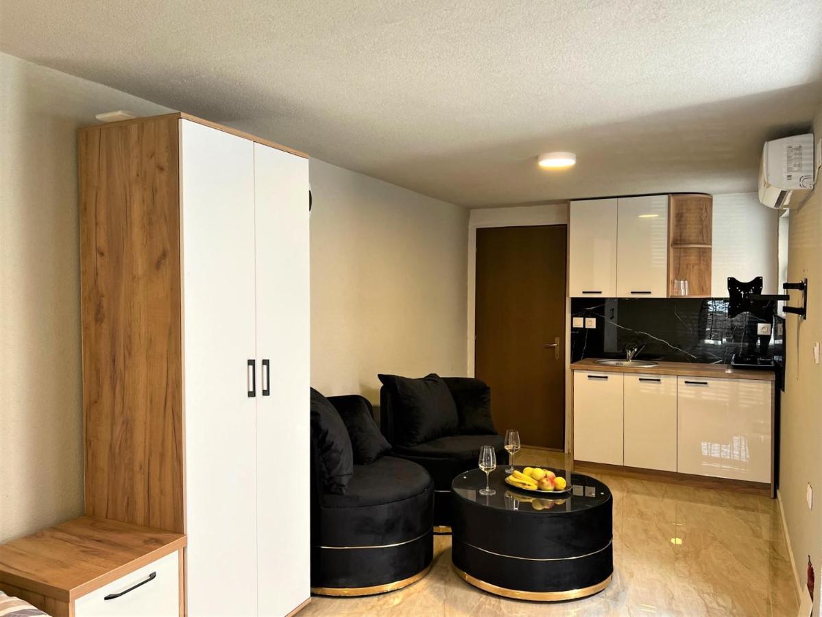 Apartments Melek 梅杜林 外观 照片
