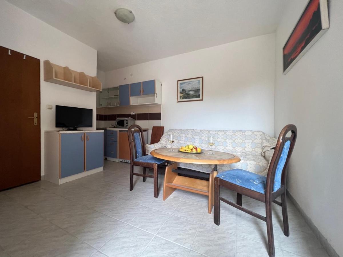 Apartments Melek 梅杜林 外观 照片