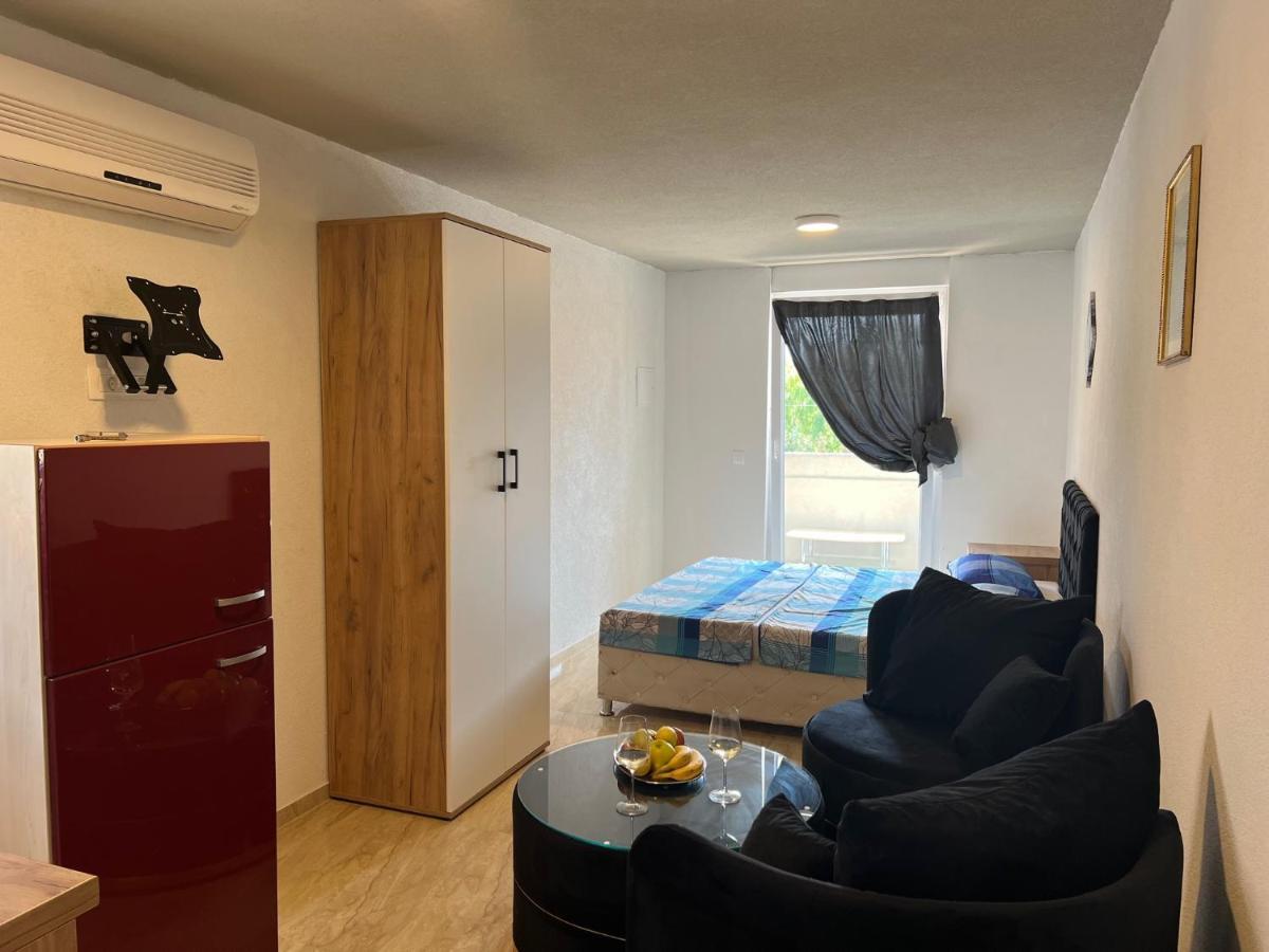 Apartments Melek 梅杜林 外观 照片