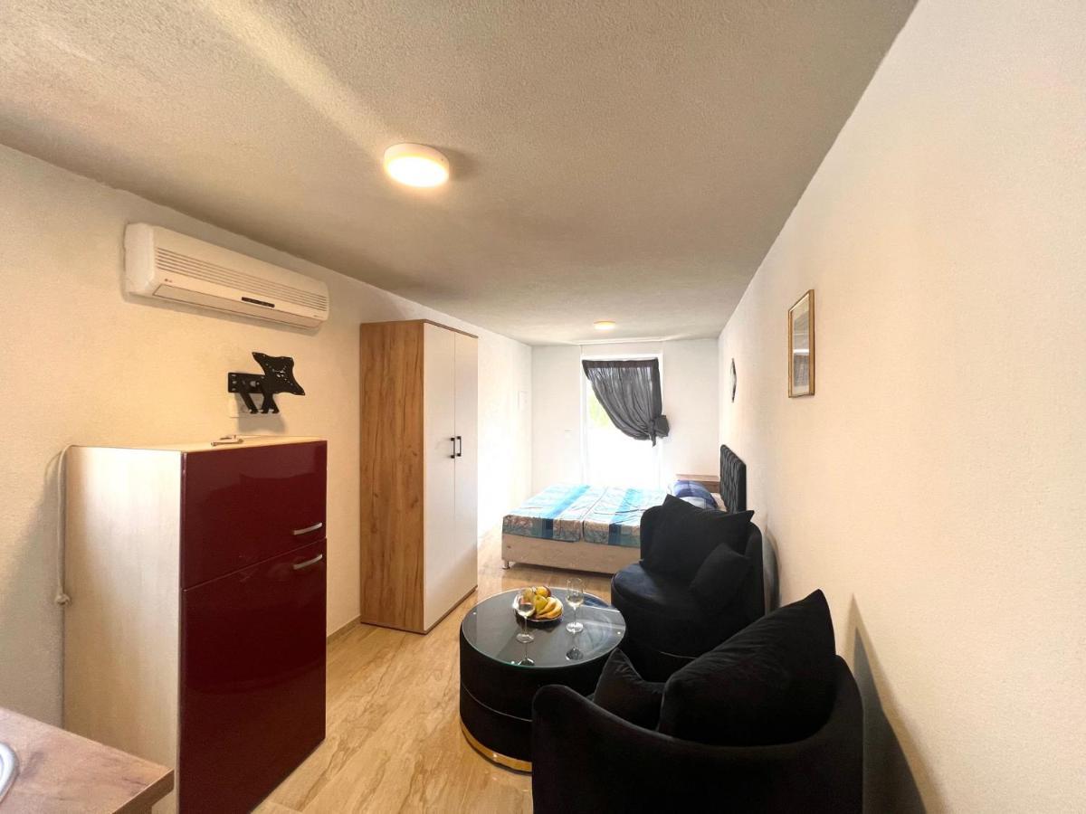 Apartments Melek 梅杜林 外观 照片