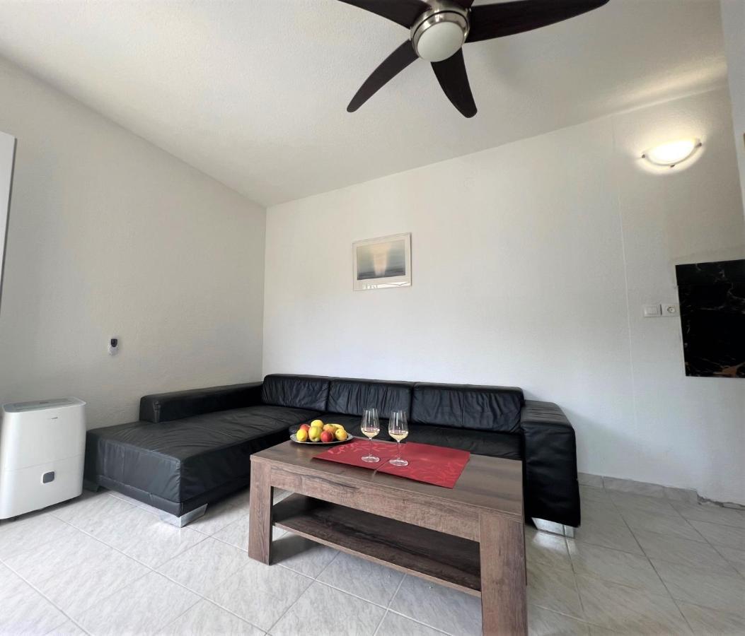 Apartments Melek 梅杜林 外观 照片
