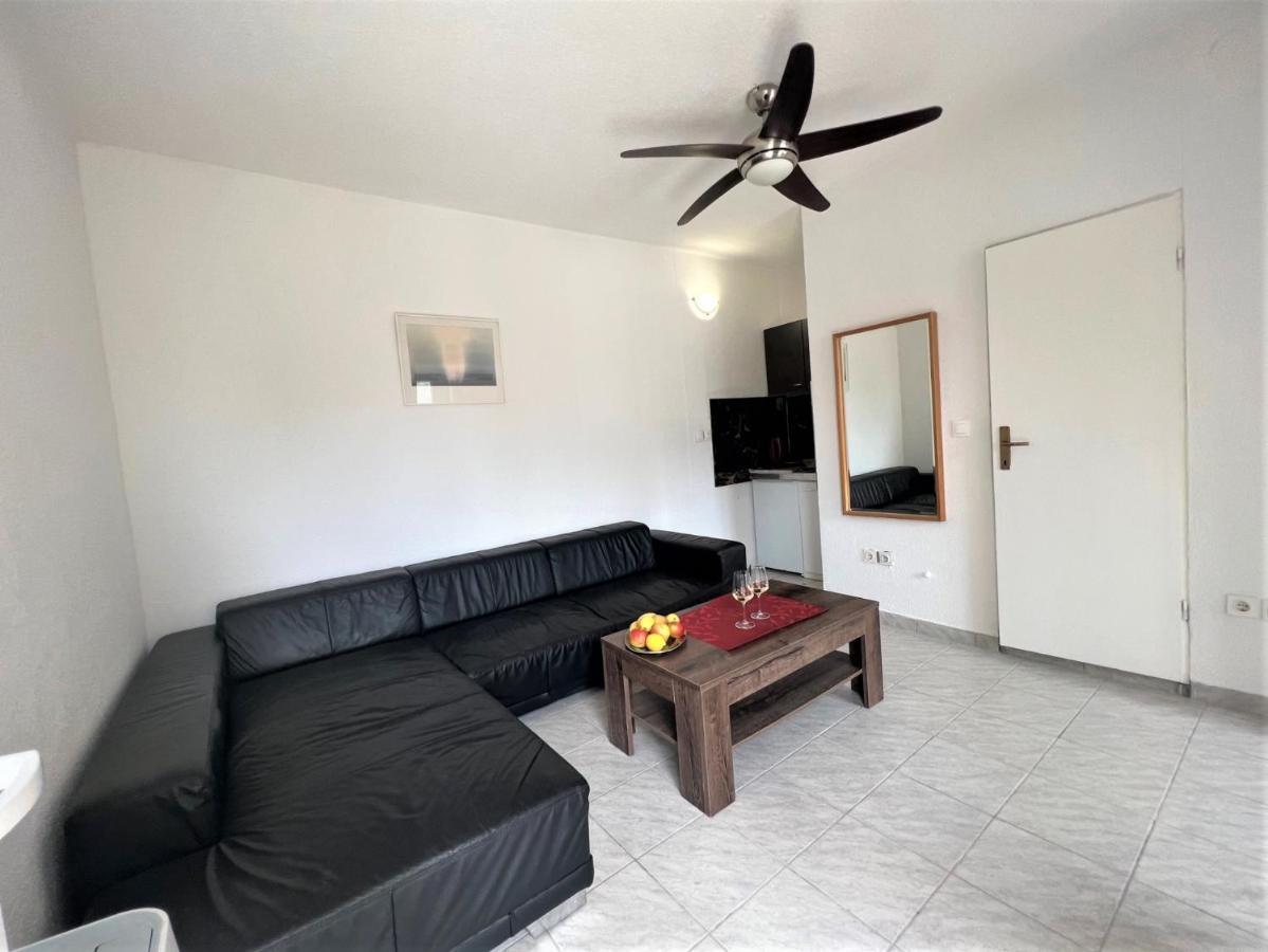Apartments Melek 梅杜林 外观 照片