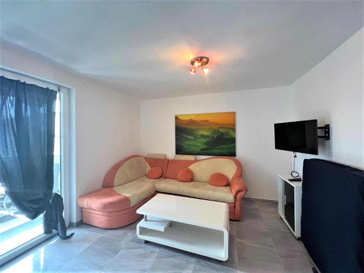 Apartments Melek 梅杜林 外观 照片