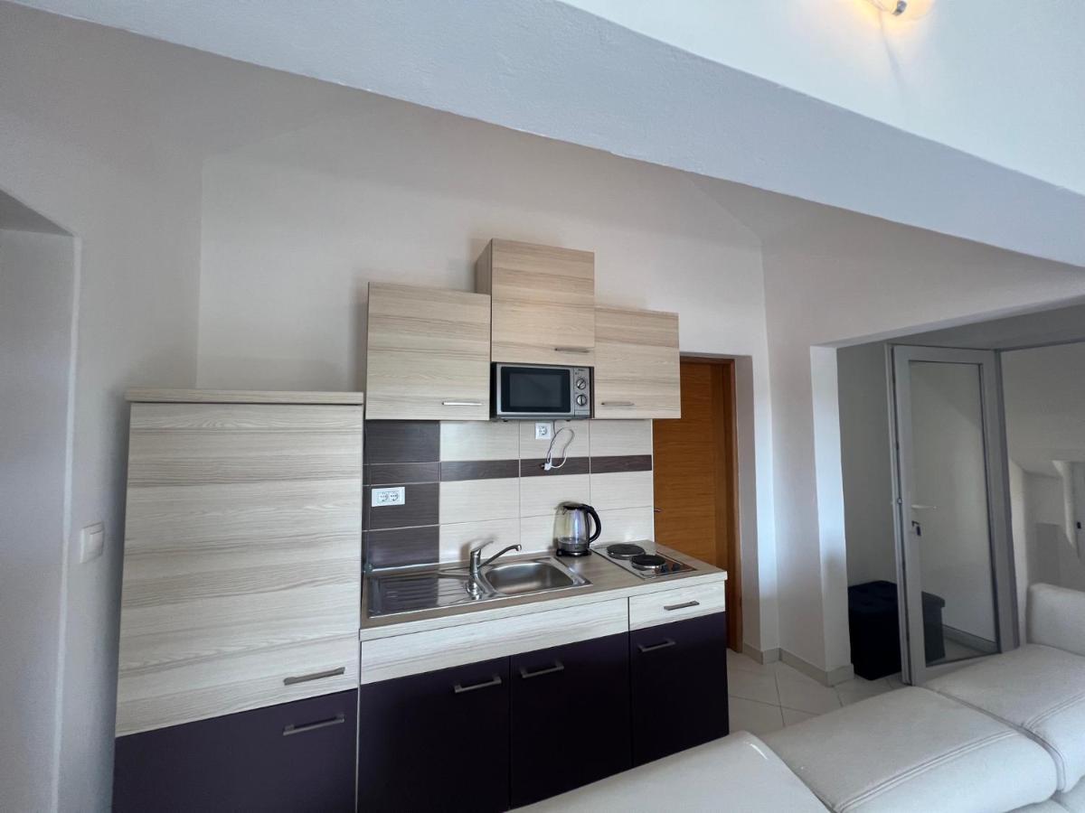 Apartments Melek 梅杜林 外观 照片