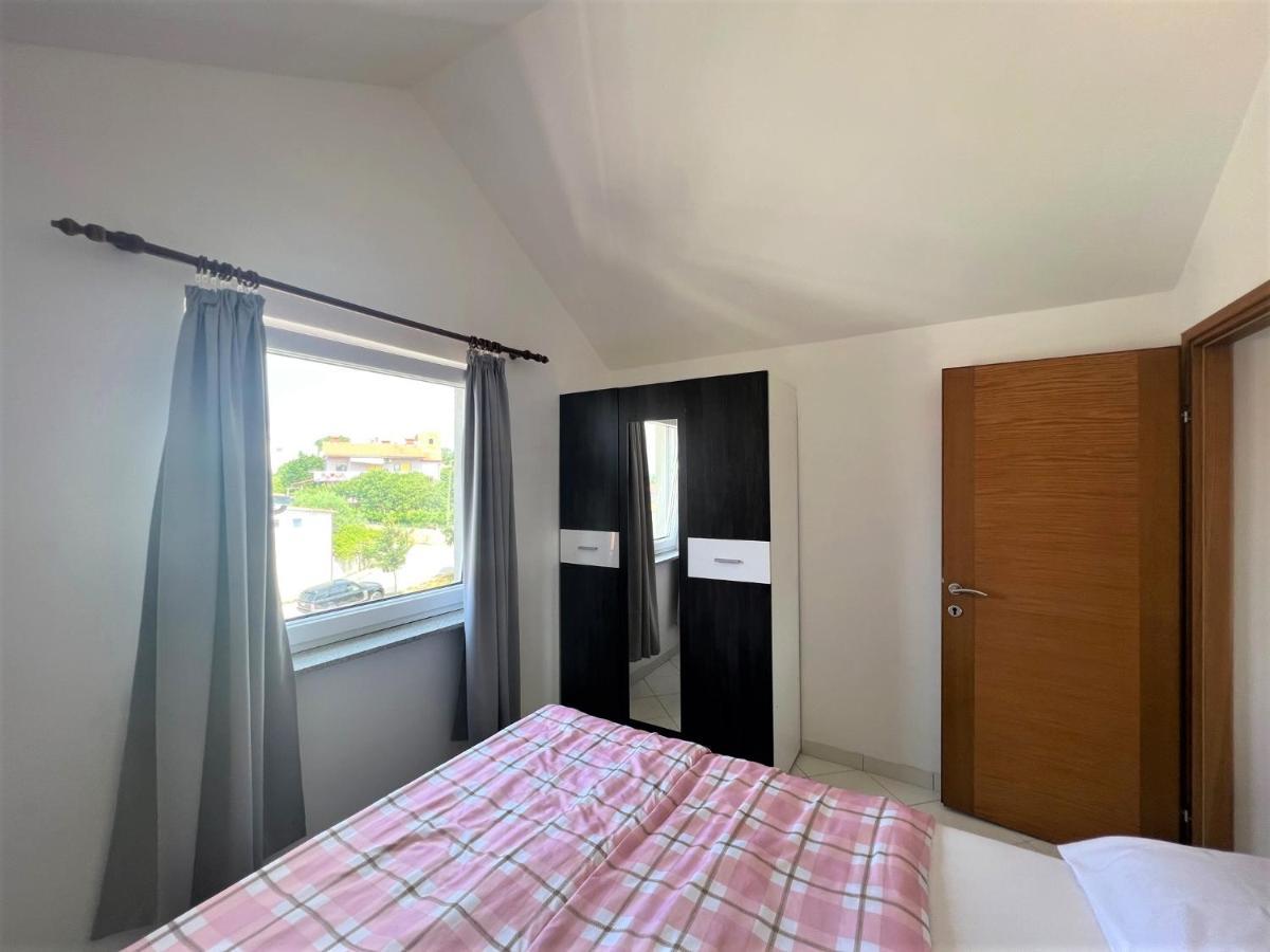 Apartments Melek 梅杜林 外观 照片
