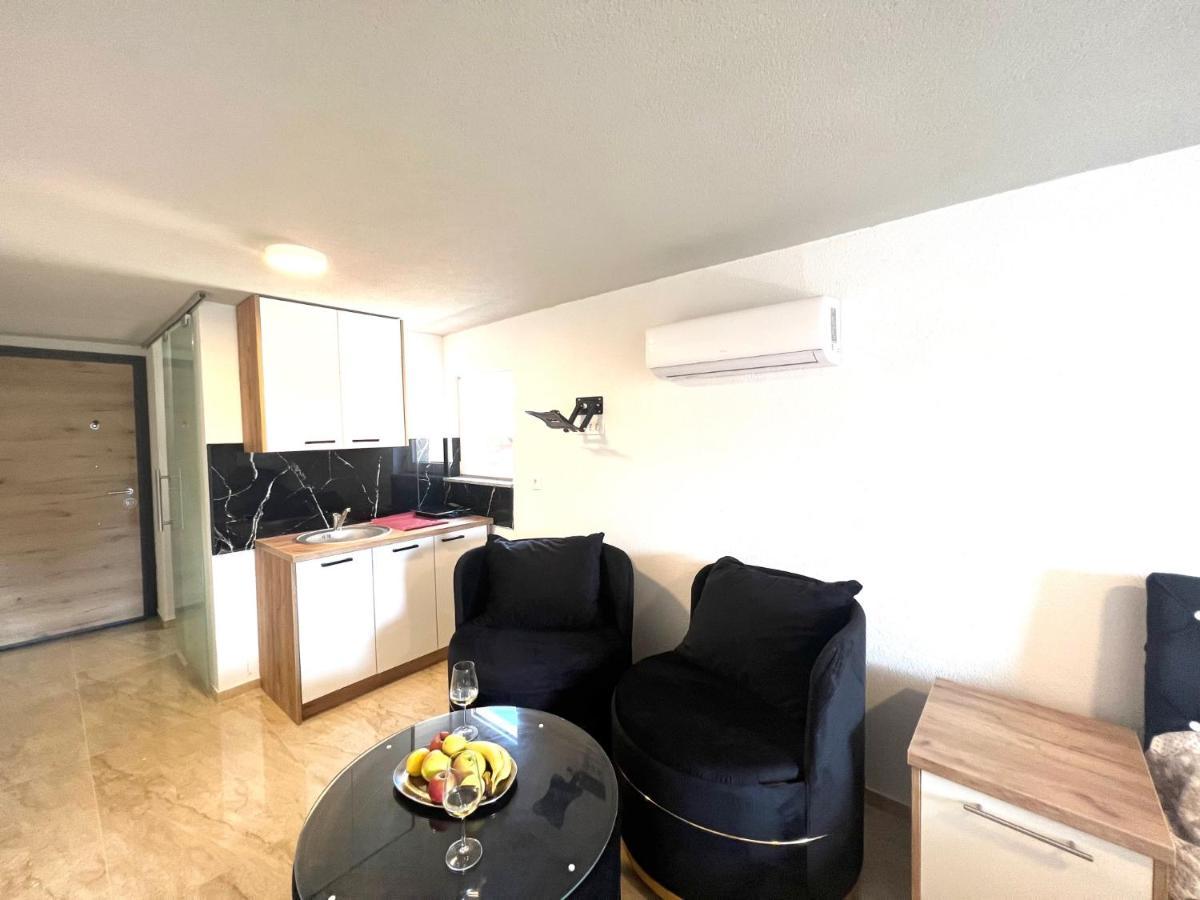 Apartments Melek 梅杜林 外观 照片