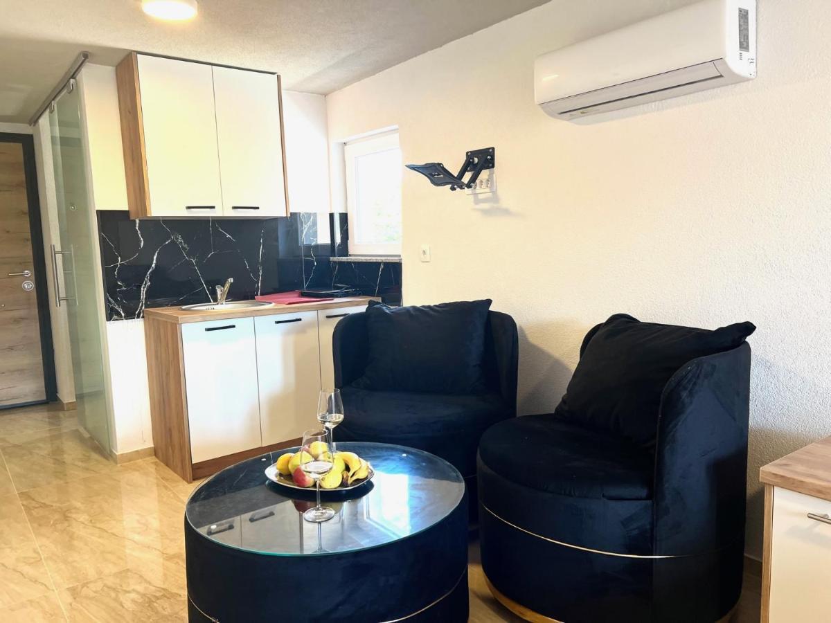 Apartments Melek 梅杜林 外观 照片